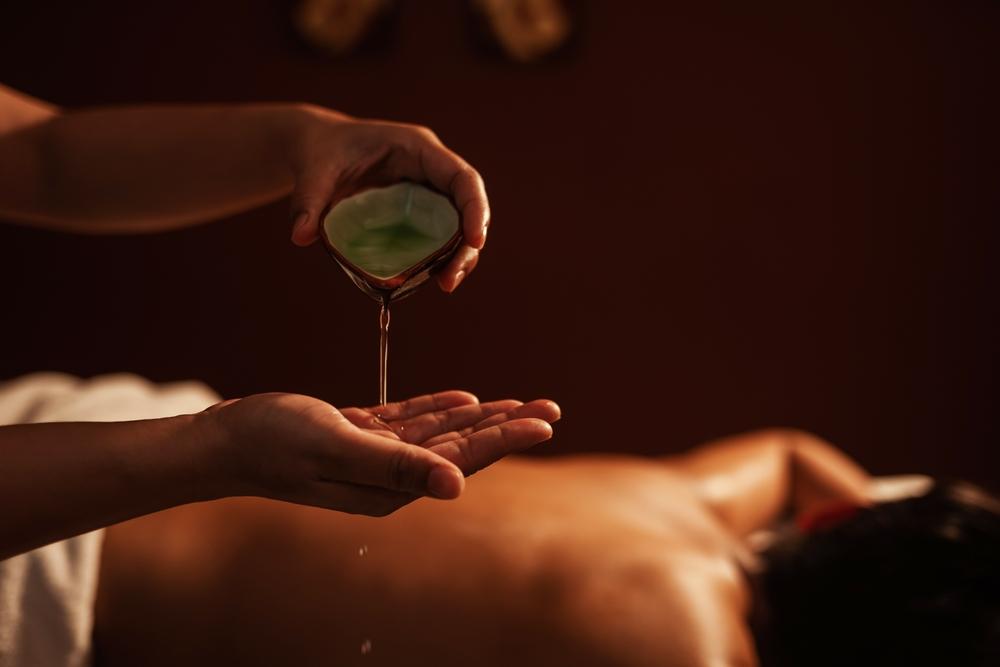 Essential Oil Lemon Grass Massage Therapy